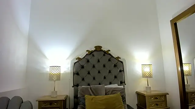 Snapshot of HarleyQueen666 chatting on 01-09-26, 11:35 HarleyQueen666 online show from 01-09-26, 11:35