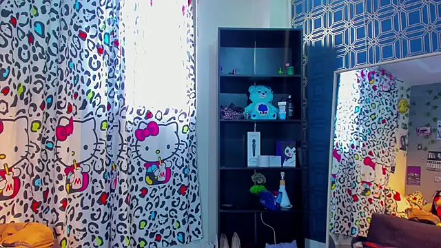 thania 777 online show from 10-31-25, 05:25