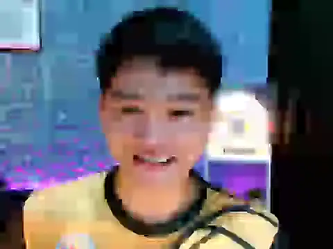 Snapshot of Mister_officer69 chatting on 12-21-25, 04:58 Mister officer69 online show from 12-21-25, 04:58