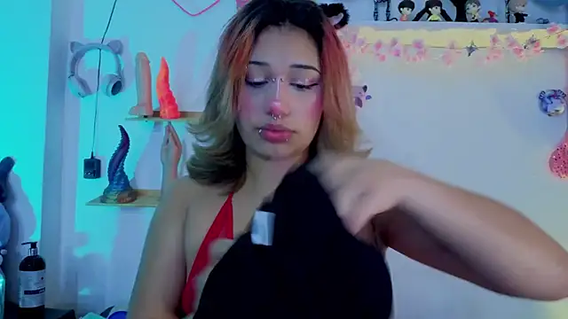 zoelight18 online show from 12-15-25, 08:35