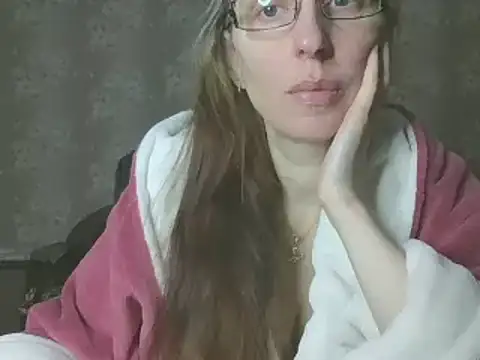 CandiCole online show from 04-22-26, 04:37