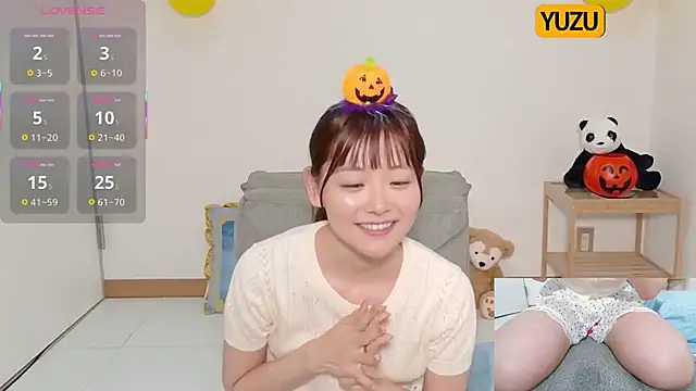 Snapshot of yuzukichi_jp chatting on 10-14-25, 04:13 yuzukichi jp online show from 10-14-25, 04:13