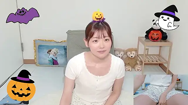 Snapshot of yuzukichi_jp chatting on 10-31-25, 04:13 yuzukichi jp online show from 10-31-25, 04:13