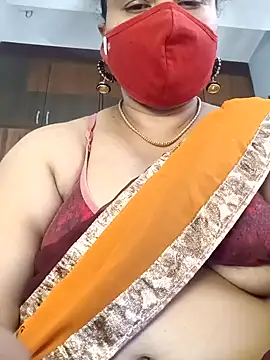 Snapshot of Tamil_Sivani chatting on 06-13-26, 07:50 Tamil Sivani online show from 06-13-26, 07:50