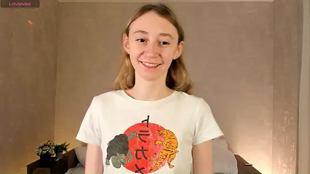 BeatrixHiett online show from 10-21-25, 03:07