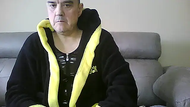 Snapshot of geli45 chatting on 02-19-26, 11:39 geli45 online show from 02-19-26, 11:39