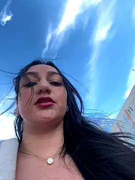 Ninabigtitied online show from 09-24-25, 02:53