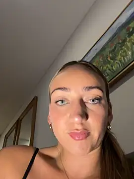 Ninabigtitied online show from 03-08-26, 12:19