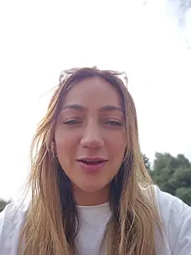 Ninabigtitied online show from 07-22-26, 01:47