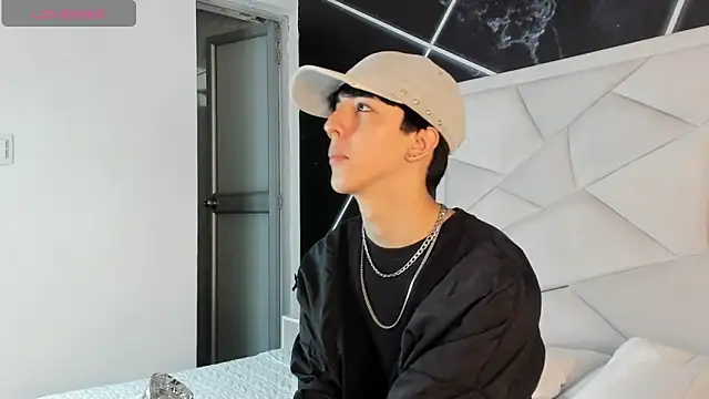 Snapshot of AerumChae chatting on 05-30-26, 12:35 AerumChae online show from 05-30-26, 12:35