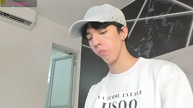 AerumChae online show from 06-26-26, 12:09
