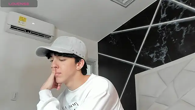 AerumChae online show from 07-28-26, 12:34