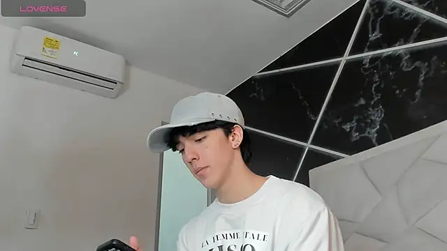 AerumChae online show from 07-28-26, 12:48