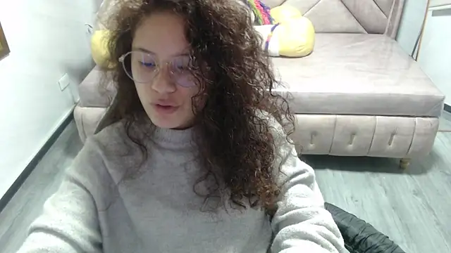 Velvet Moon V online show from 11-05-25, 01:22