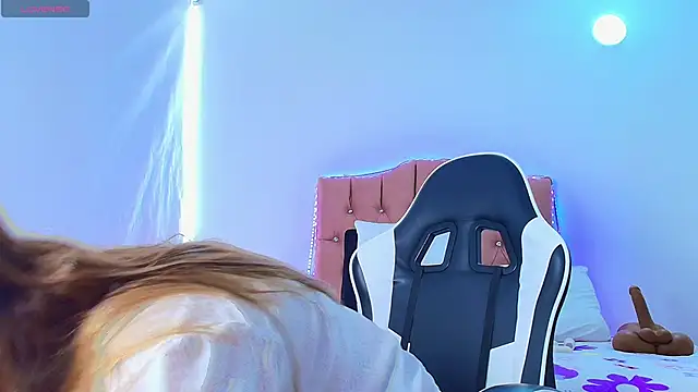 naomi diamond  online show from 05-01-26, 11:59