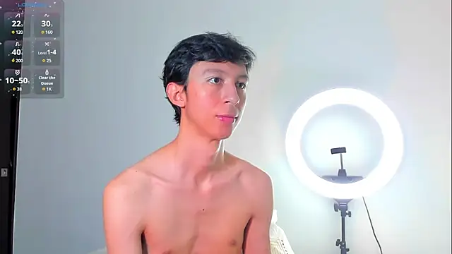 Snapshot of philip_twinkk chatting on 03-06-26, 01:35 philip twinkk online show from 03-06-26, 01:35