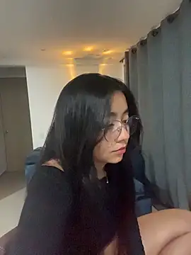 Snapshot of Lily_June chatting on 10-14-25, 01:06 Lily June online show from 10-14-25, 01:06