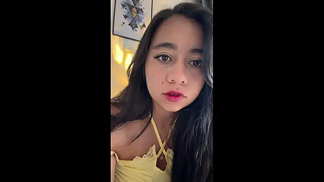 Snapshot of Lily_June chatting on 03-04-26, 07:09 Lily June online show from 03-04-26, 07:09