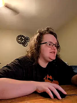 Snapshot of TheMistyPrice chatting on 10-16-25, 11:22 TheMistyPrice online show from 10-16-25, 11:22