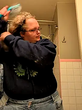 Snapshot of TheMistyPrice chatting on 10-23-25, 11:09 TheMistyPrice online show from 10-23-25, 11:09