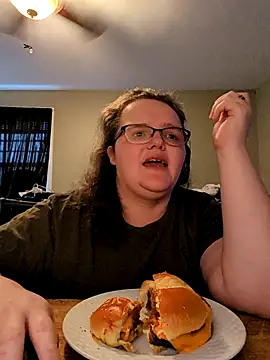 Snapshot of TheMistyPrice chatting on 10-24-25, 01:29 TheMistyPrice online show from 10-24-25, 01:29