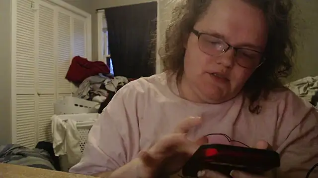 Snapshot of TheMistyPrice chatting on 11-24-25, 12:38 TheMistyPrice online show from 11-24-25, 12:38