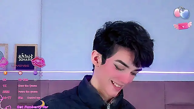 Baby FenixTS online show from 12-20-25, 07:59