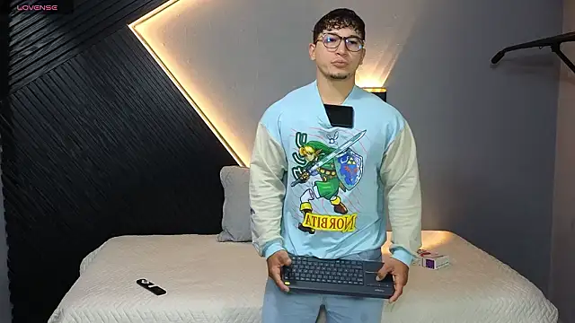 Horny nick18 online show from 03-02-26, 01:18