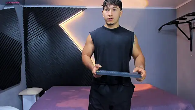 Horny nick18 online show from 04-29-26, 12:31