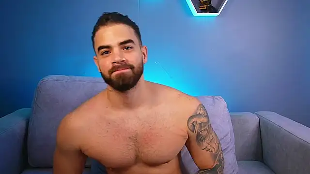 Snapshot of Paul_Phoenix chatting on 01-07-26, 06:43 Paul Phoenix online show from 01-07-26, 06:43