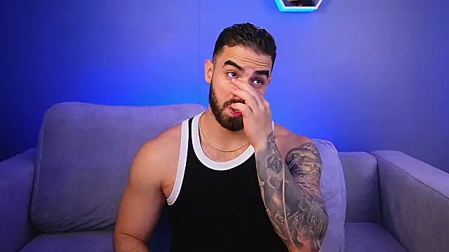 Snapshot of Paul_Phoenix chatting on 01-15-26, 06:33 Paul Phoenix online show from 01-15-26, 06:33