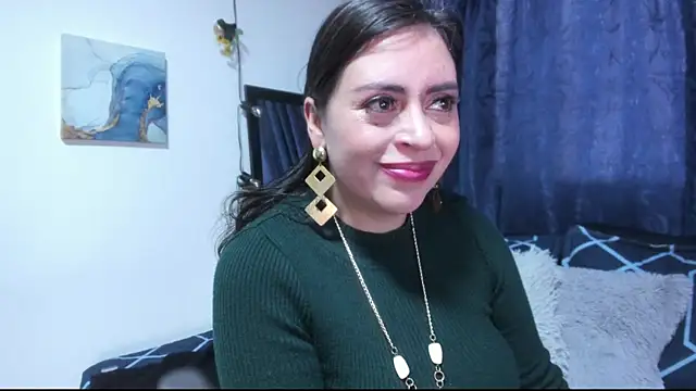 Snapshot of dacotag chatting on 11-16-25, 12:33 dacotag online show from 11-16-25, 12:33