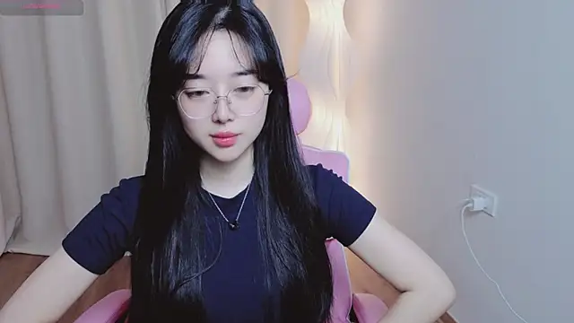 Snapshot of Miu-999 chatting on 02-01-26, 05:17 Miu-999 online show from 02-01-26, 05:17