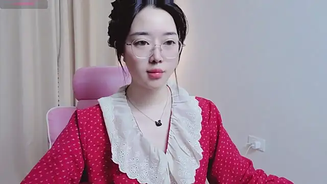 Snapshot of Miu-999 chatting on 02-09-26, 02:15 Miu-999 online show from 02-09-26, 02:15