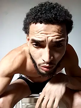 Snapshot of Utreh_ chatting on 10-29-25, 12:02 Utreh  online show from 10-29-25, 12:02