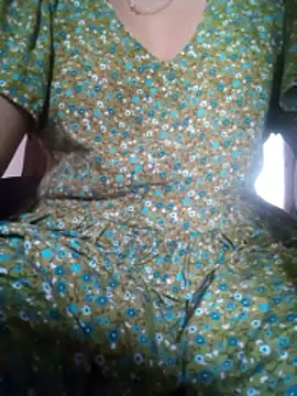 Snapshot of babyjunee12 chatting on 04-12-26, 04:39 babyjunee12 online show from 04-12-26, 04:39