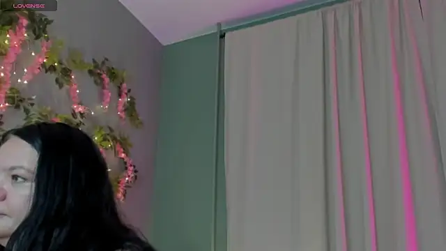 Snapshot of sandra_jackson chatting on 11-06-25, 02:34 sandra jackson online show from 11-06-25, 02:34