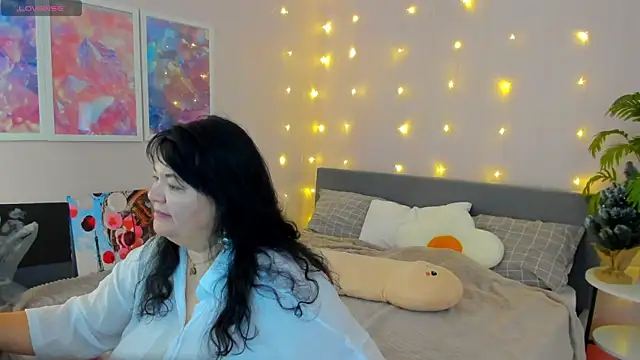 Snapshot of sandra_jackson chatting on 01-13-26, 02:50 sandra jackson online show from 01-13-26, 02:50