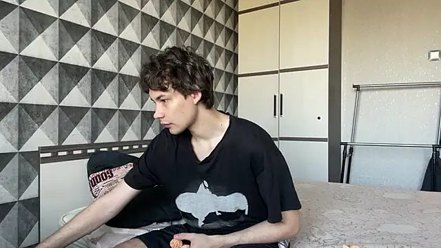 Snapshot of merycouple chatting on 02-12-26, 02:17 merycouple online show from 02-12-26, 02:17