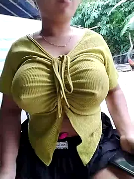 Snapshot of Akira_sera chatting on 11-15-25, 11:43 Akira sera online show from 11-15-25, 11:43