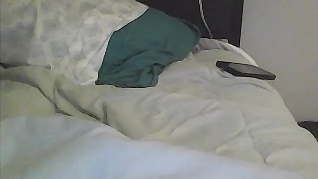 sarahkat86 online show from 04-21-26, 01:42