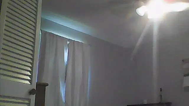 sarahkat86 online show from 04-24-26, 10:01