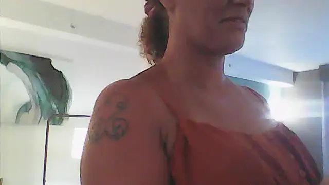 sarahkat86 online show from 06-11-26, 10:30