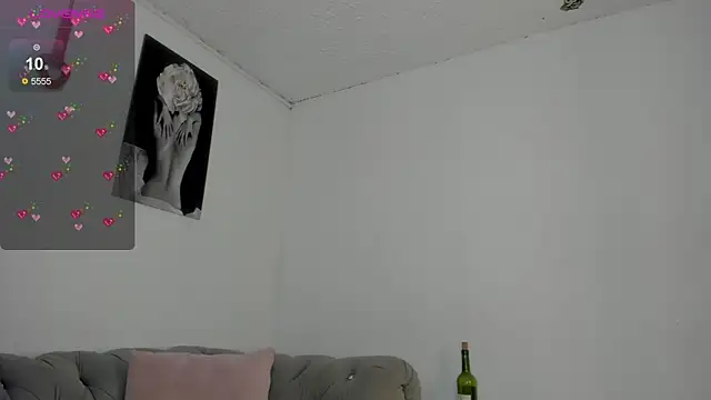 Snapshot of Jade_rey_ chatting on 12-18-25, 08:26 Jade rey online show from 12-18-25, 08:26