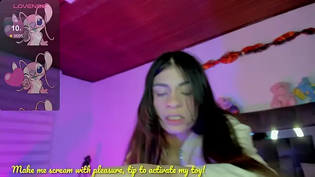 Snapshot of Jade_rey_ chatting on 01-14-26, 04:07 Jade rey online show from 01-14-26, 04:07