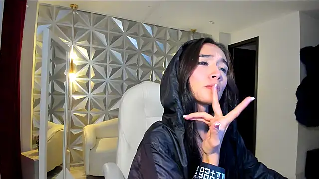 hellen tease online show from 04-21-26, 12:55