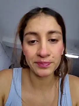 Snapshot of aytanna_torrez chatting on 09-27-25, 06:35 aytanna torrez online show from 09-27-25, 06:35