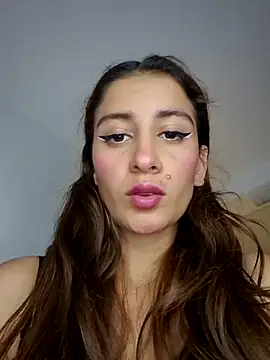 Snapshot of aytanna_torrez chatting on 10-07-25, 08:17 aytanna torrez online show from 10-07-25, 08:17