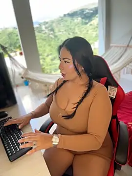 samanthahut1 online show from 04-24-26, 08:44