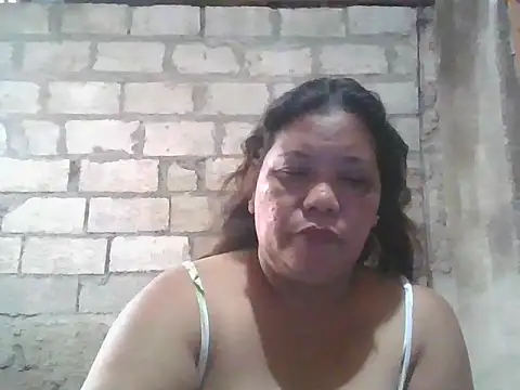 Snapshot of xxbernxxx chatting on 08-01-26, 03:28 xxbernxxx online show from 08-01-26, 03:28